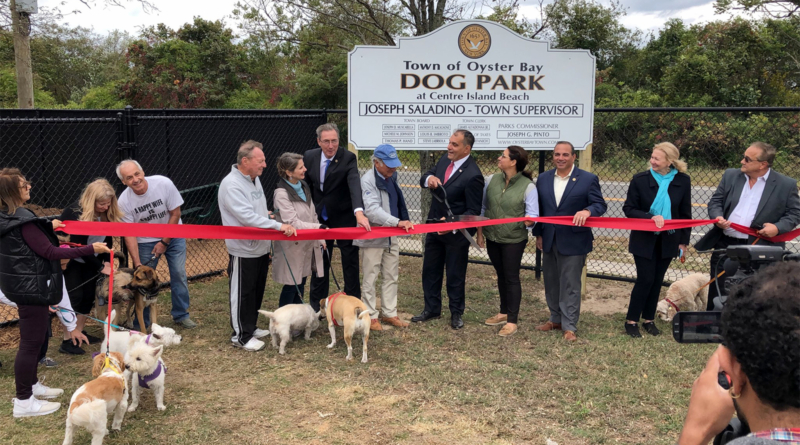 Centre Island Dog Park