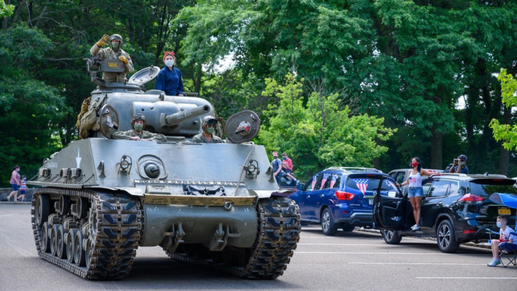 Armor Museum Parade 1