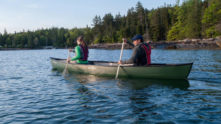 Canoe Couple