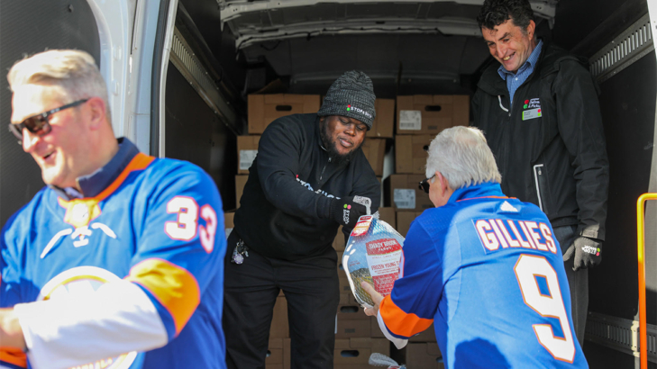 Islanders Stop And Shop Turkeys