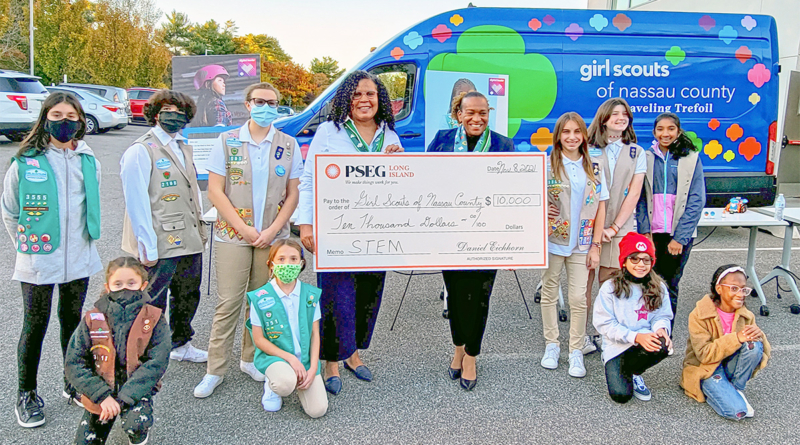 Pseg Girl Scouts Trefoil