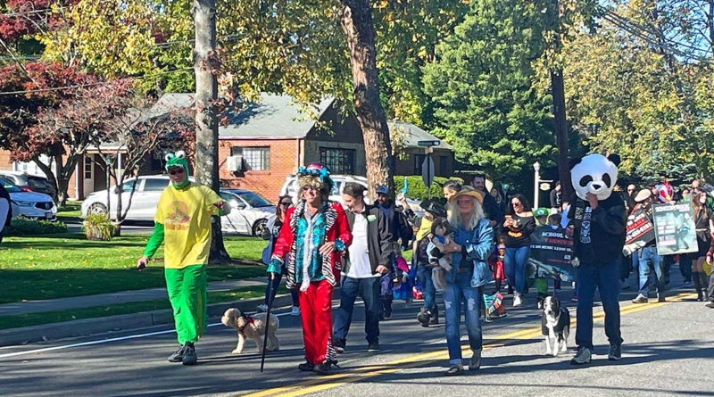 Halloween Parade Farmingdale